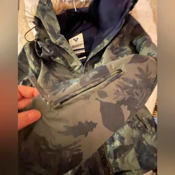 Snow jacket - Picture 11 of 14